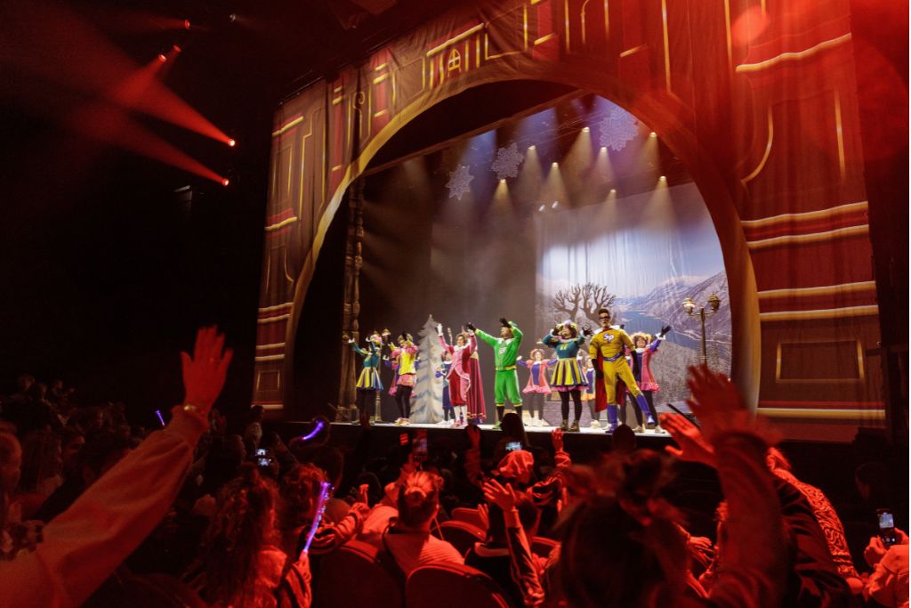 De Club van Sinterklaas theatershow 2024 - Een Magische Winterwens